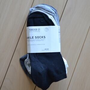 Forever 21 Ankle Socks Bundle NWT One Size